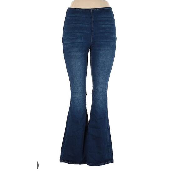 Suzanne Betro Denim Lorne Pull On Flare Jeans NWT Sz 8 - Picture 1 of 11